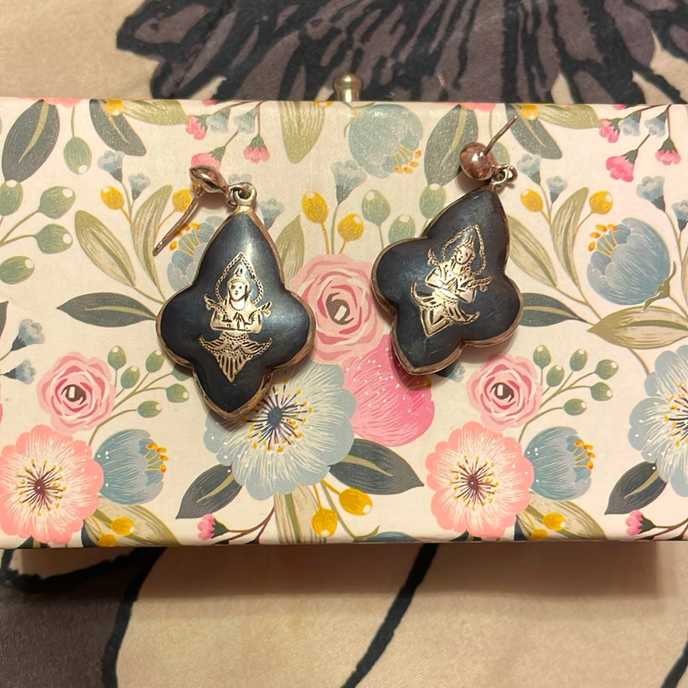 Beautiful navy blue vintage buddha dangle earrings.
